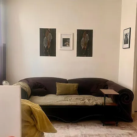 3 Pieces Au Centre De Ideal Congres Ou كان