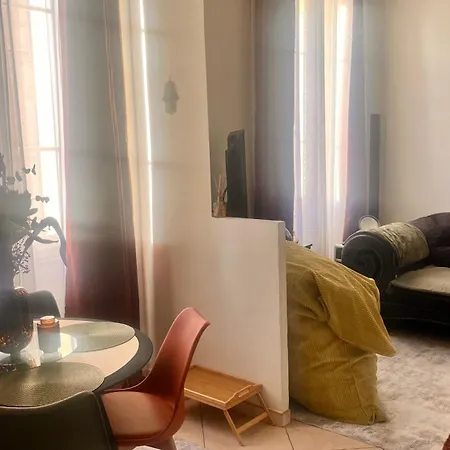 Appartement 3 Pieces Au Centre De Ideal Congres Ou